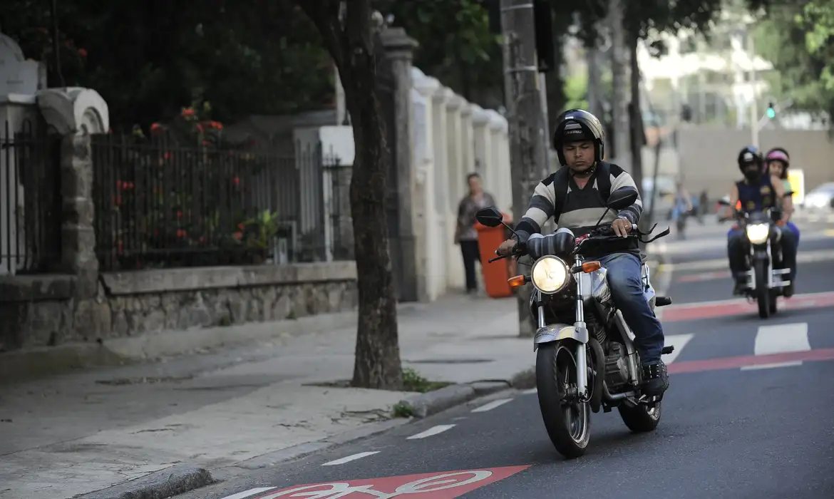 Sequelas afetam 1/3 dos motociclistas vítimas do trânsito