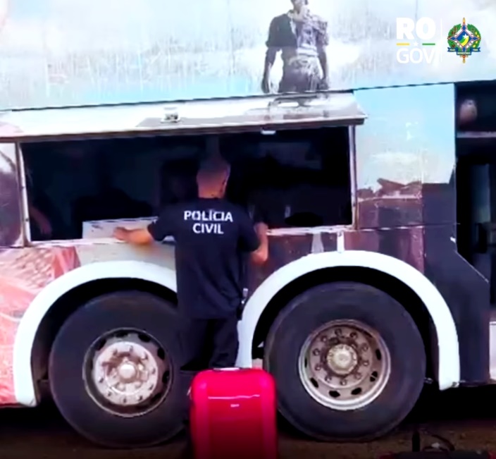 Polícia civil realiza fiscalização em rodovia com apoio da PRF para reforço da segurança
