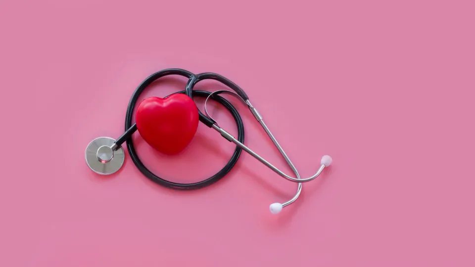 Teste simples com o polegar pode indicar risco de aneurisma da aorta
