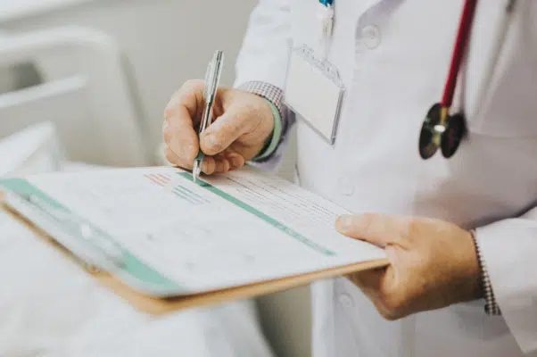 Ginecologista é condenado por molestar paciente grávida quatro vezes
