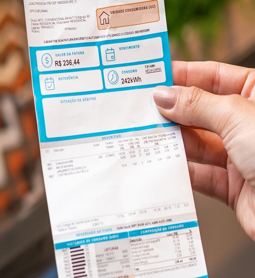 Conta de luz terá bandeira vermelha 1 em outubro com taxa extra de R$ 4,46
