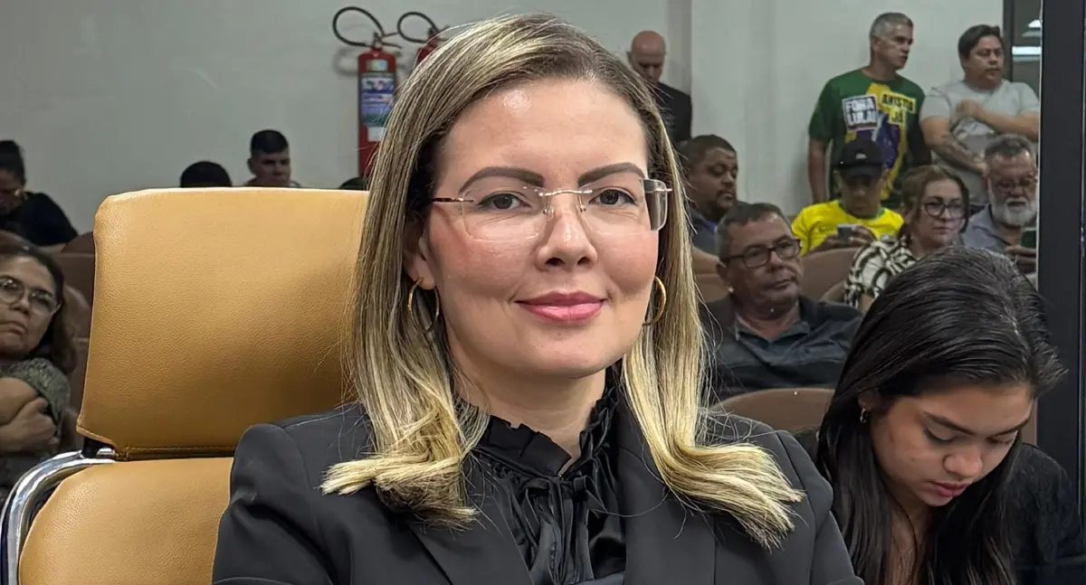Sofia Andrade critica Câmara: “Defendeu jornalistas, mas ignorou ataques contra mim”
