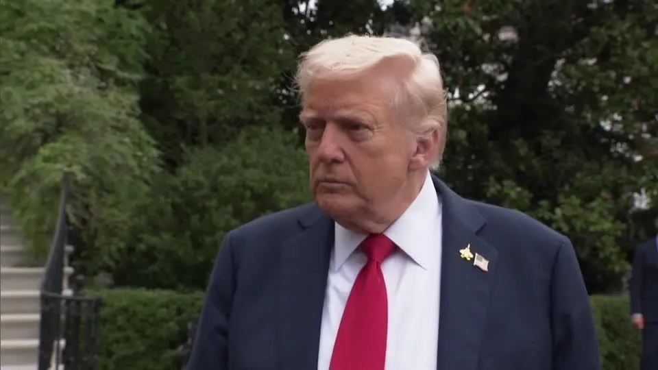 Presidente Donald Trump diz que vai combater cartéis na Venezuela por terra
