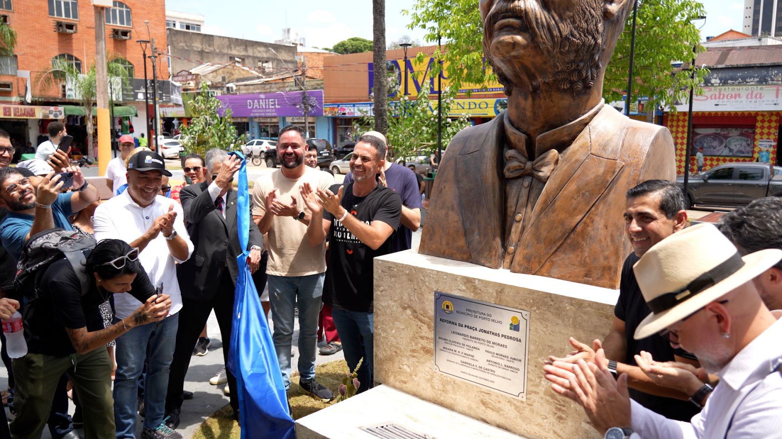 Praça Jonathas Pedrosa é entregue à sociedade durante aniversário da capital
