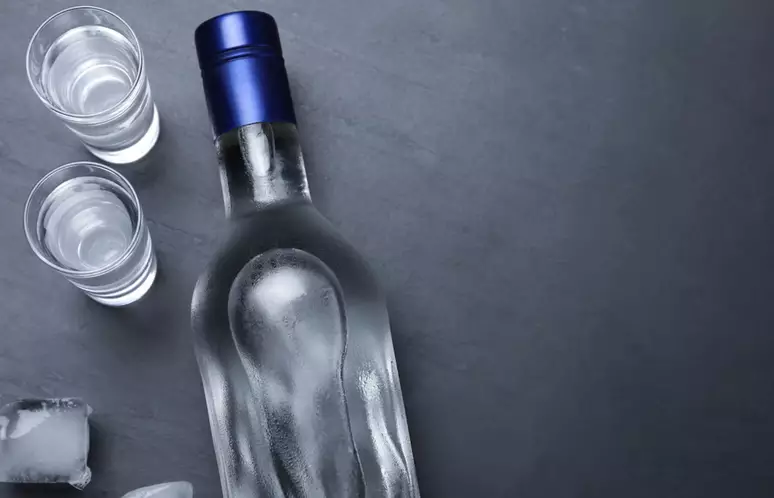 Fábricas em SP, SC e MG são alvo da PF por suspeita de adulteração: "Crise do metanol"