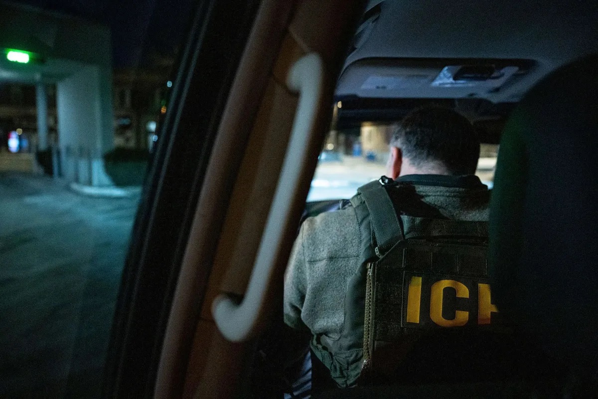 Operações de imigração afetam vida dos latinos nos Estados Unidos: "Medo e Incerteza"
