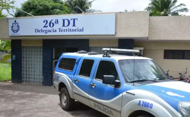 Menino de 12 anos morre após manusear arma do pai e atirar contra si mesmo