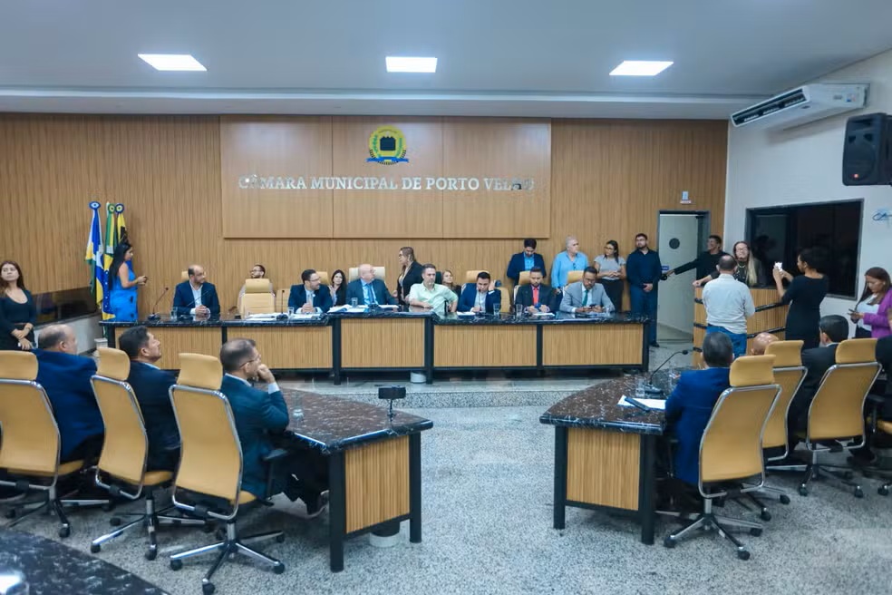 Lei para remédios à base de cannabis gera embate entre vereadores da capital