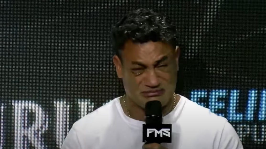 Popó chora, anuncia aposentadoria e lamenta briga com Wanderlei Silva: "Não quero mais"
