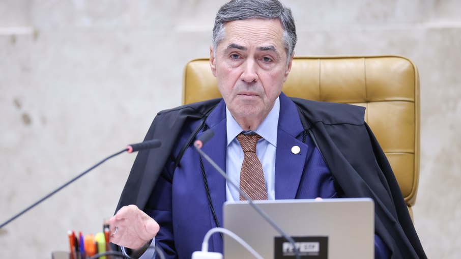 Ministro Barroso anuncia aposentadoria no Supremo Tribunal Federal 

