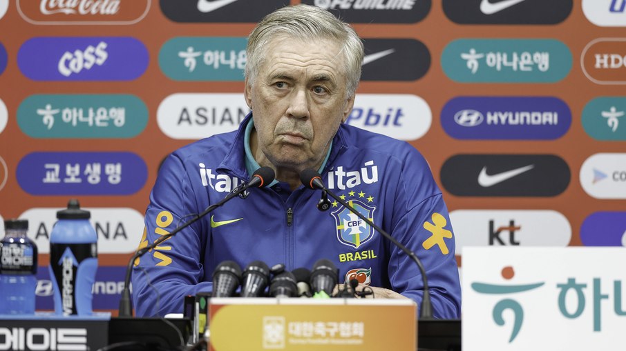 Ancelotti define meta: "Ganhar a Copa, não ser o melhor do mundo"
