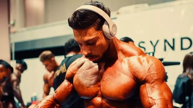 ‘Dinossauro acreano’: Saiba quem é o fisiculturista brasileiro favorito no Mr. Olympia 2025