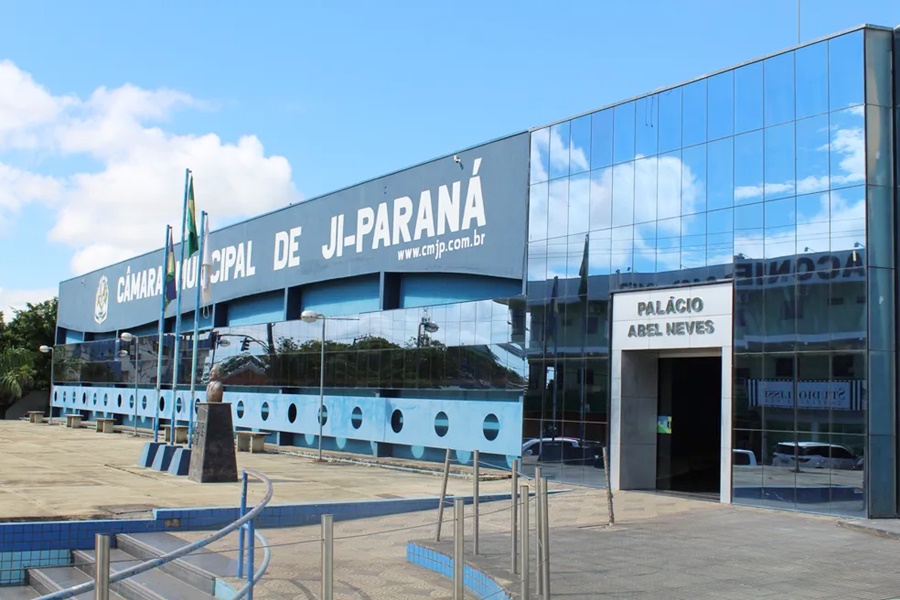 Vereador de Ji-Paraná pede afastamento após flagrante de importunação sexual 