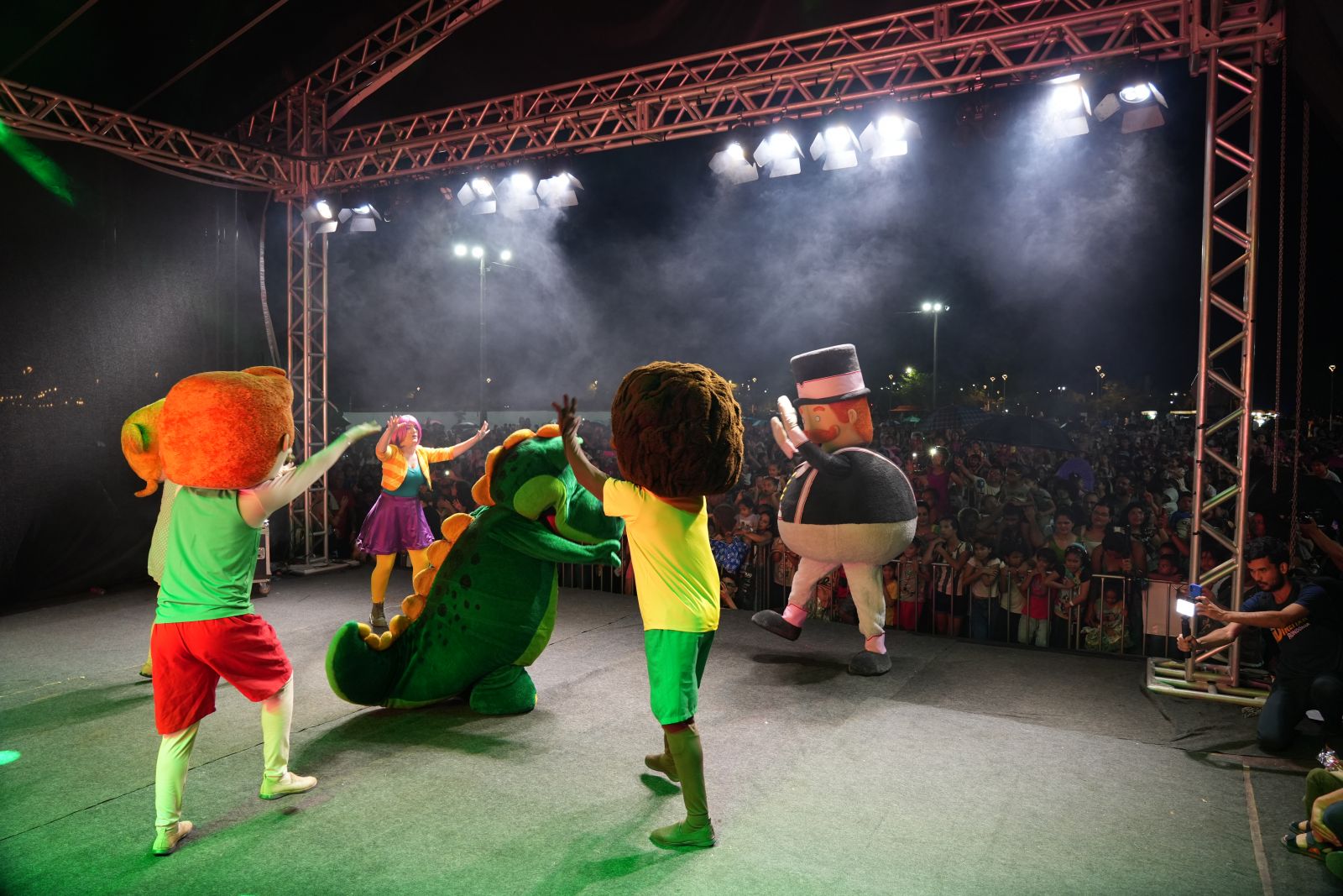 Festa no Parque da Cidade é sucesso de público com show gratuito do Mundo Bita

