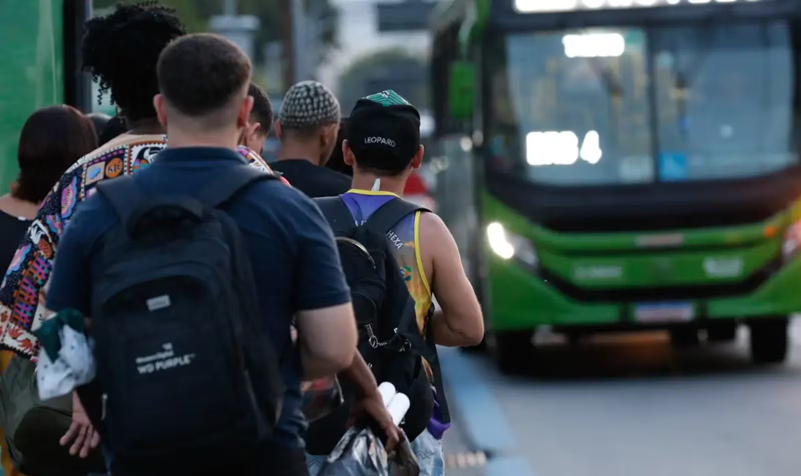 Setor de serviços tem alta de 0,1% e engata sétimo resultado positivo, aponta IBGE
