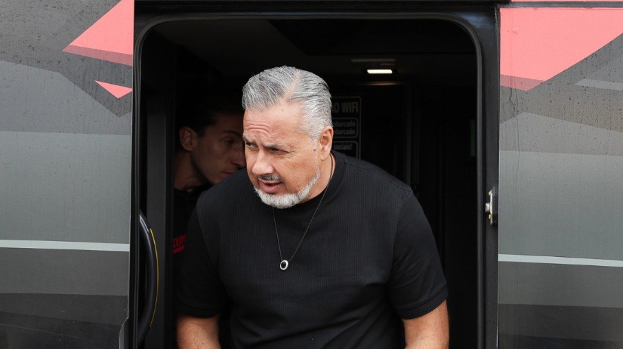 José Boto reclama da arbitragem após vitória: "Até quando?"
