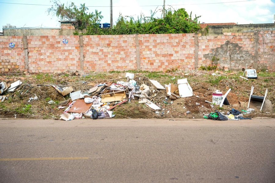 Prefeitura intensifica fiscalização para combater descarte irregular de lixo em Porto Velho
