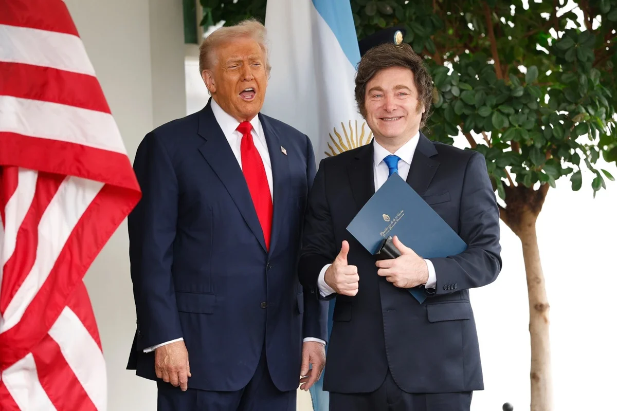 Após Trump receber Milei, EUA intervém para comprar gigantesca de pesos da Argentina
