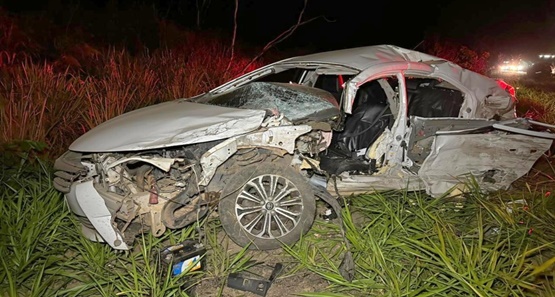 Pecuarista e mais duas pessoas morrem em colisão entre veículos na BR-364, em Jaru