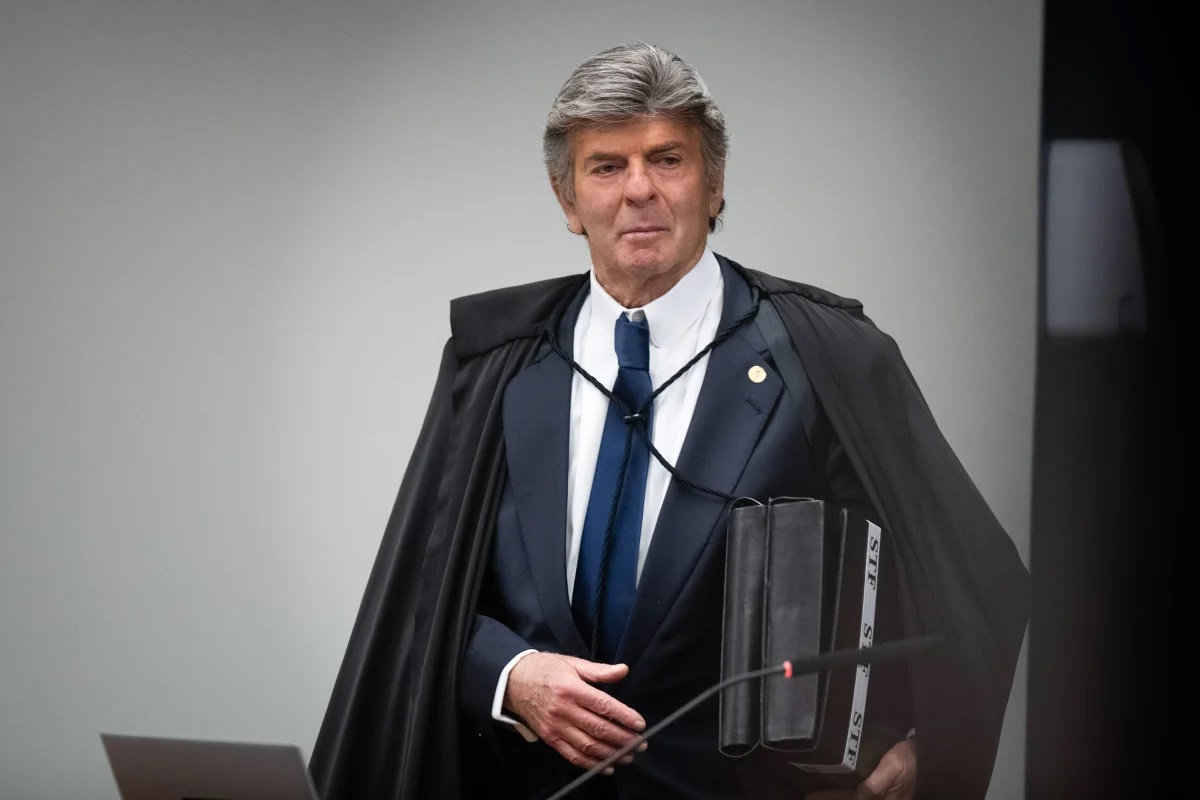 Ministro Luiz Fux pede para deixar 1ª Turma e pode ficar fora do julgamento de golpe
