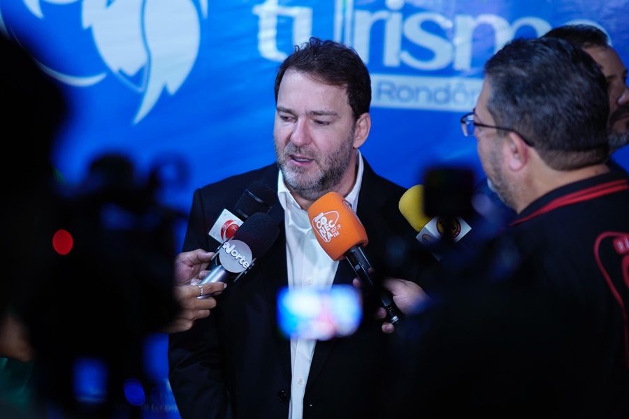 Alex Redano prestigia abertura oficial da Expo Turismo Rondônia 2025 e destaca importância do evento
