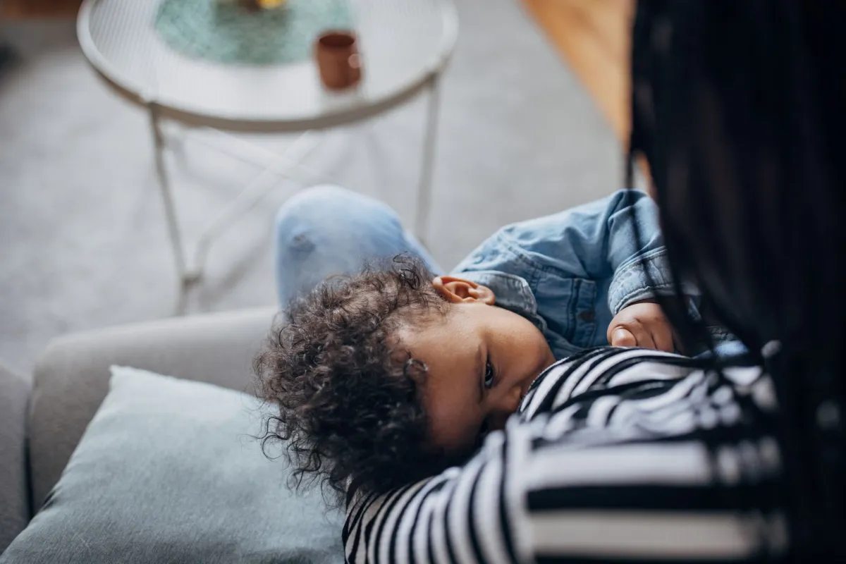 Amamentar estimula células de defesa contra câncer de mama
