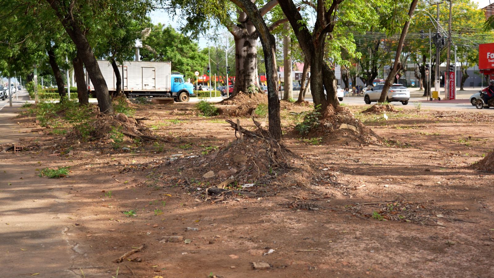 Prefeitura avança com obras do novo espaço de convívio social, na avenida Jorge Teixeira
