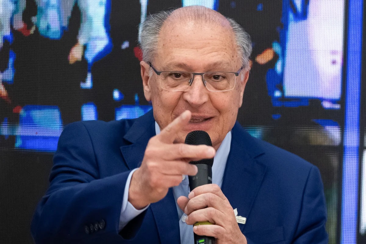 Alckmin surge como maior ameaça à reeleição de Tarcísio ao governo de São Paulo
