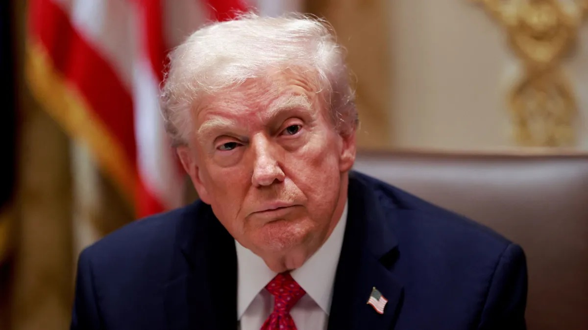 Donald Trump ameaça Rússia com submarino nuclear e pede fim da guerra na Ucrânia
