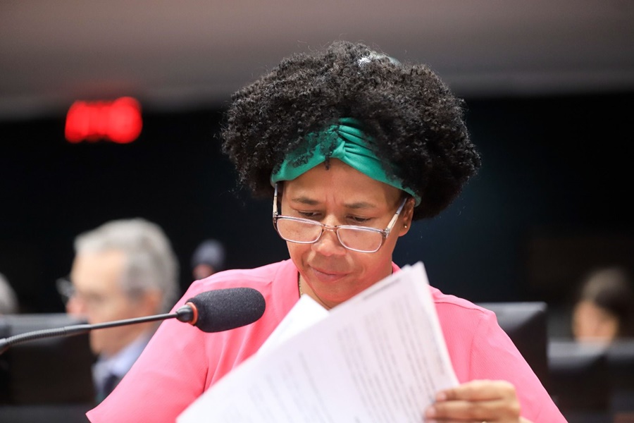 Relatório de Sílvia Cristina a favor de exames genéticos para identificar o câncer de mama, será votado hoje