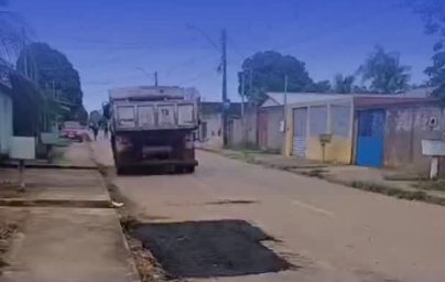 Vereador Dr. Júnior Queiroz garante recuperação de vias no bairro Ronaldo Aragão