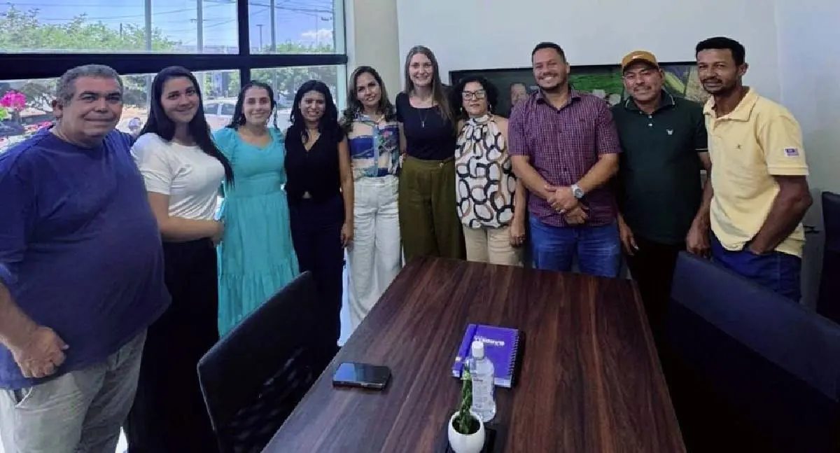 Deputada Gislaine Lebrinha destina R$ 594 mil para campo em Chupinguaia
