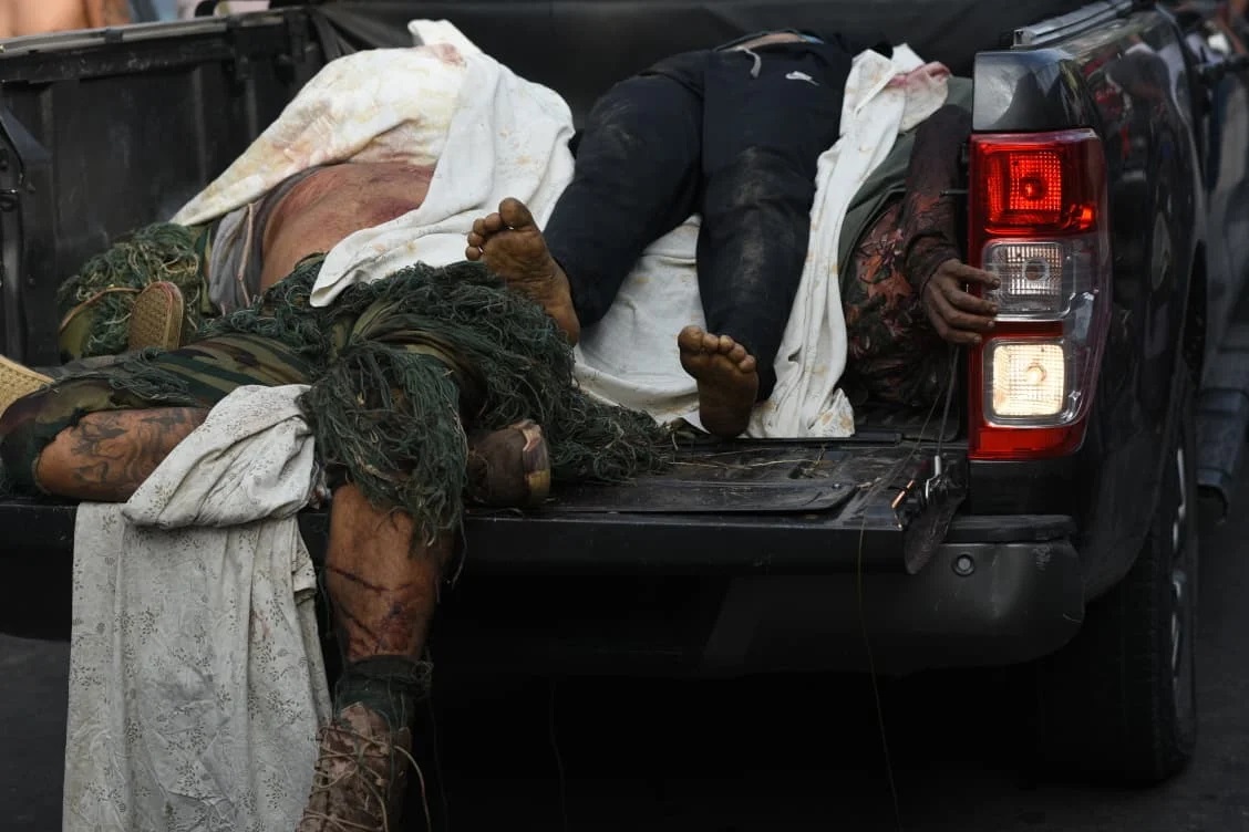 Corpos de traficantes achados em mata estavam com roupas “de guerra”, dizem moradores