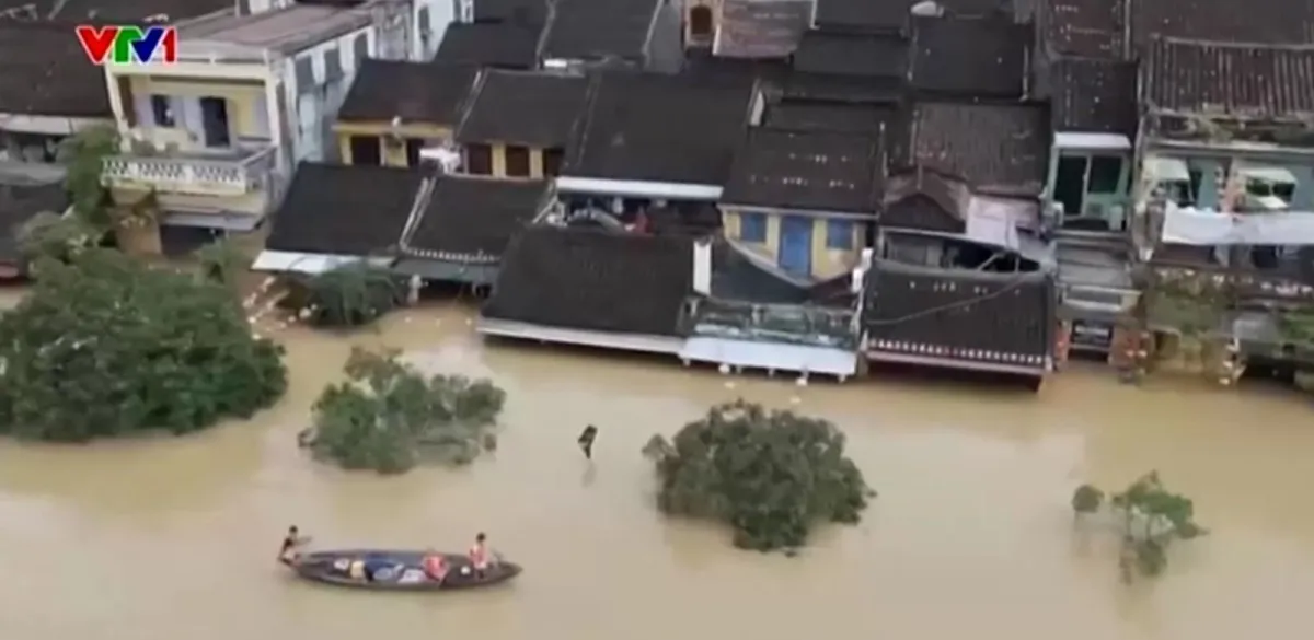 Inundações no Vietnã deixam nove mortos e atingem mais de cem mil casas
