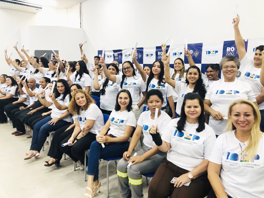 Formaturas de sete cursos técnicos são realizadas pelo governo de RO, em Porto Velho