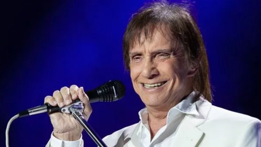 Como convenceram a Globo a abrir R$15 milhões a Roberto Carlos em novo contrato fixo
