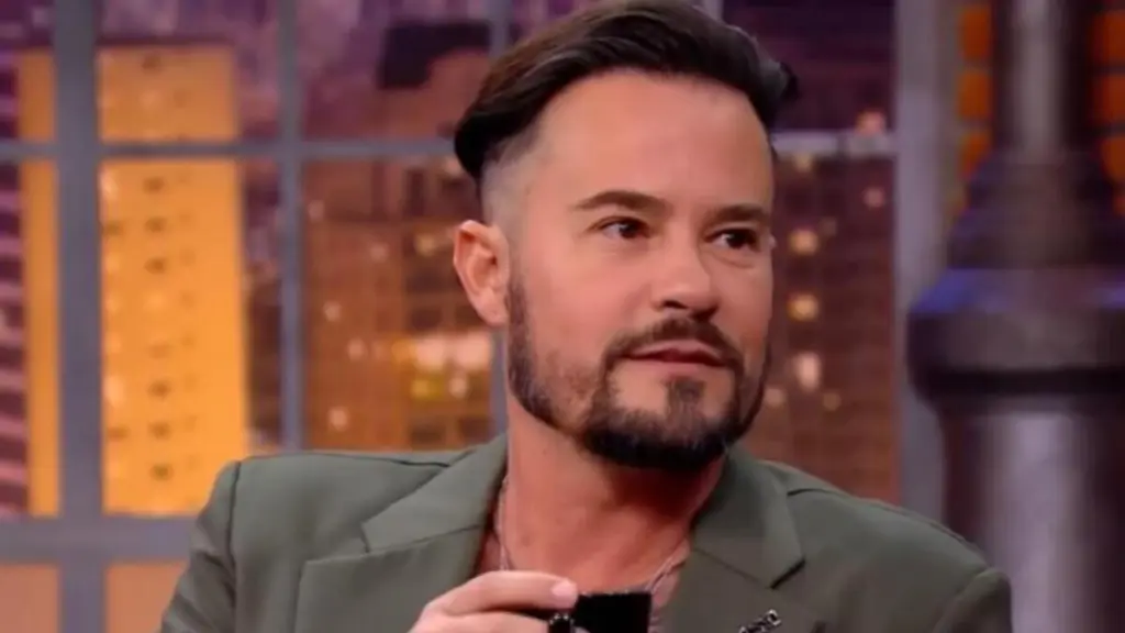 Ex-galã da Globo, Paulo Vilhena, afirma que quer ser gay durante entrevista: "Me atrai" 
