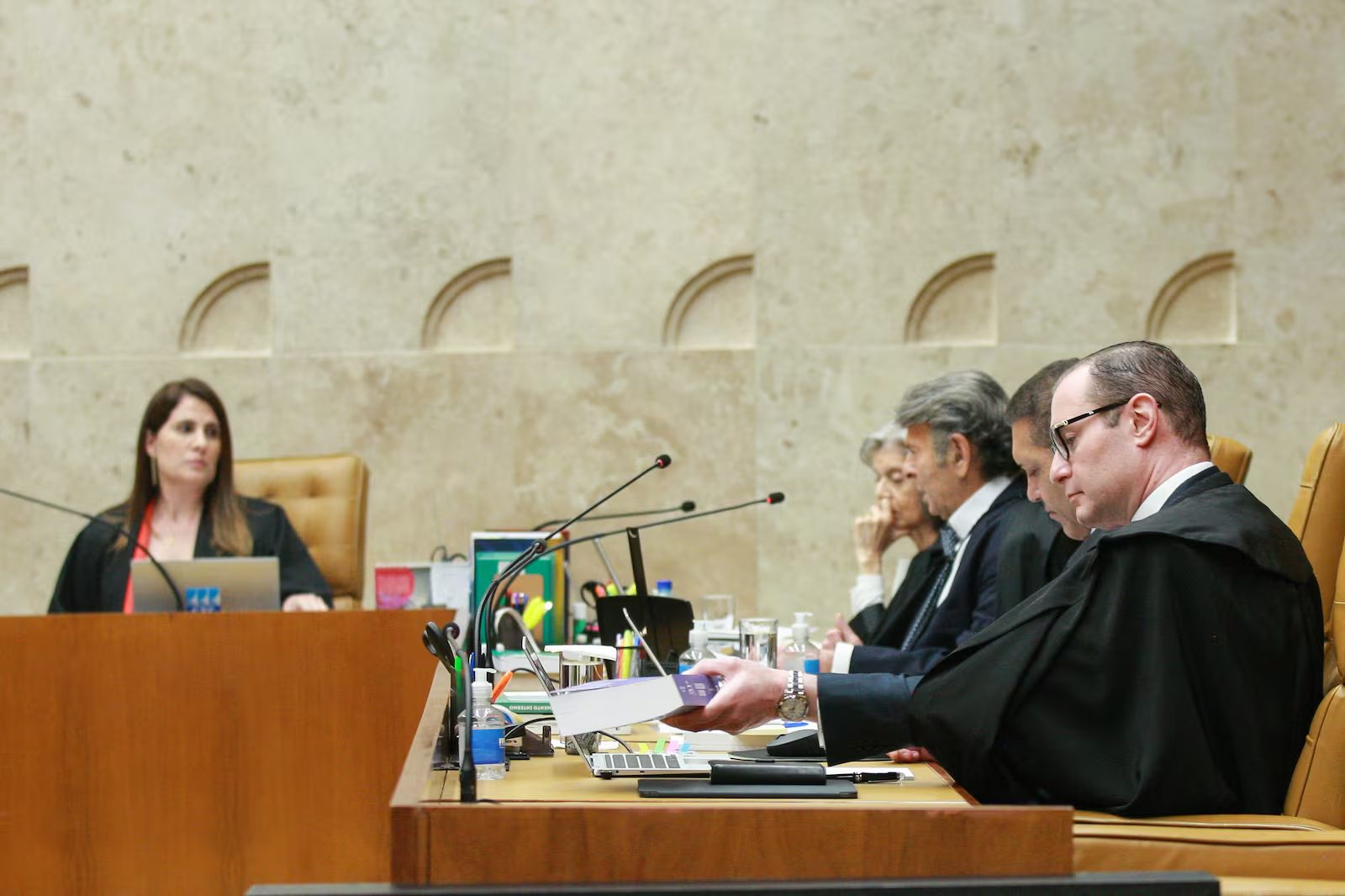 STF julga nesta quarta regras para reajuste por idade em planos de saúde
