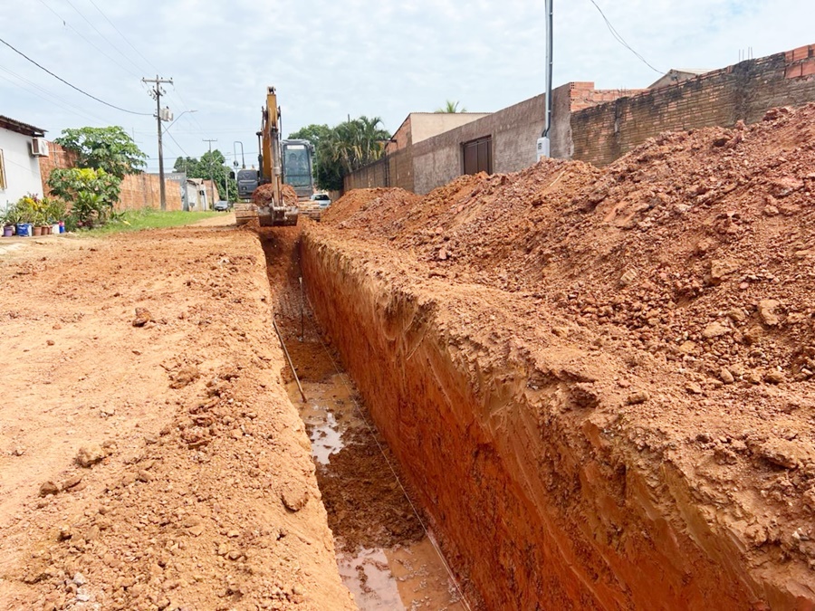 Prefeitura realiza obra de drenagem para prevenir alagamentos no bairro Igarapé
