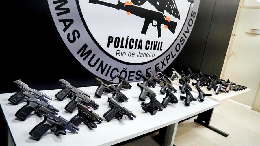 Polícia do Rio apreende 30 pistolas que saíram de São Paulo