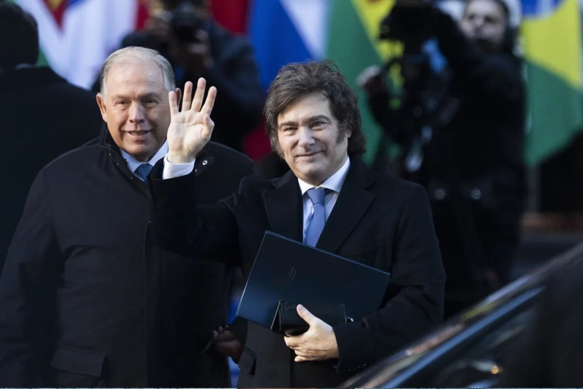 Presidente Milei sinalizou que faltaria, mas deve ir à Cúpula do Mercosul no Brasil
