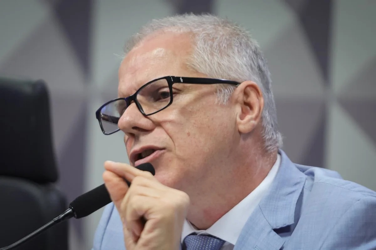 Indicado por Lula, ex-presidente do INSS recebia R$ 250 mil de propina por mês, diz PF
