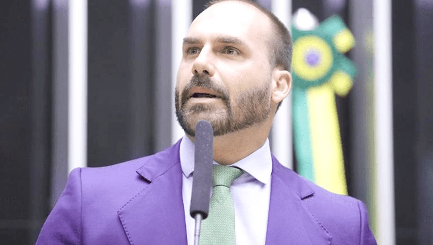 STF tem maioria para tornar Eduardo Bolsonaro réu por coação judicial