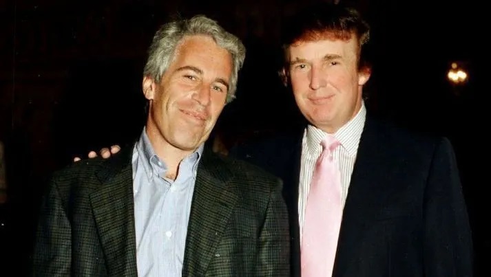 Presidente Trump chama republicanos de fracos e tolos em meio à crise do caso Epstein
