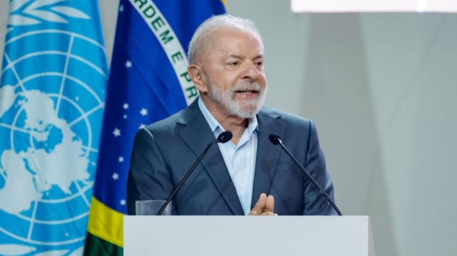 Lula sanciona lei que proíbe uso de linguagem neutra em órgãos públicos: Sem "todes"
