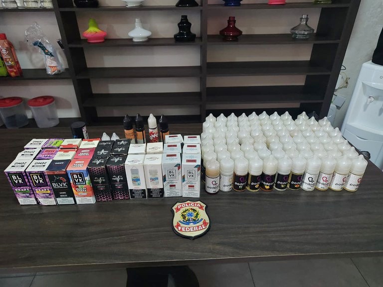 PF deflagra Operação Smokeout contra contrabando de cigarros eletrônicos em RO