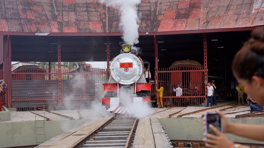 Locomotiva 18 volta a movimentar memória histórica com exibição neste domingo 23