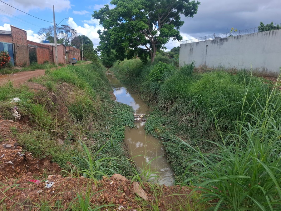 Solução da prefeitura barra alagamentos no bairro Lagoinha