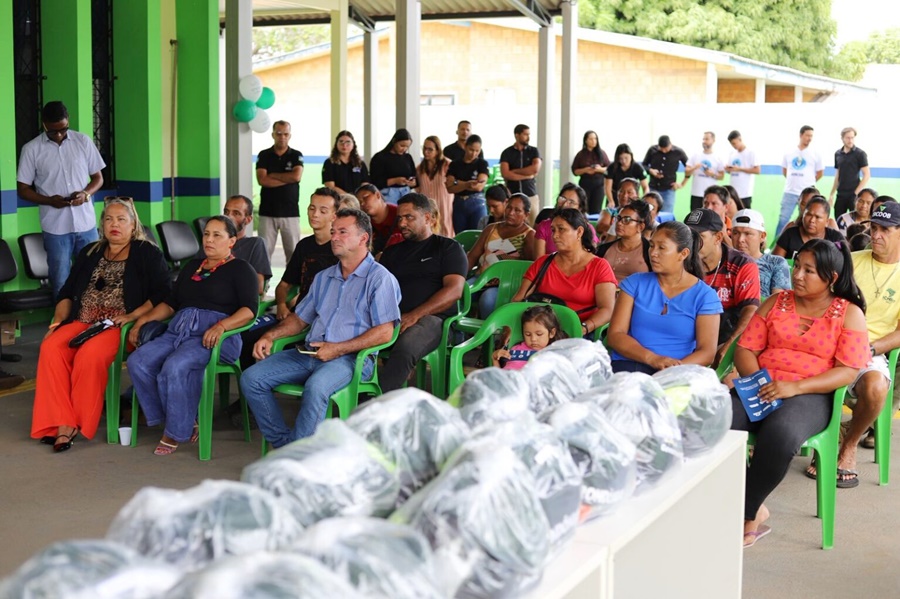 Trabalhadores de Costa Marques e São Miguel do Guaporé recebem kit de proteção individual do governo