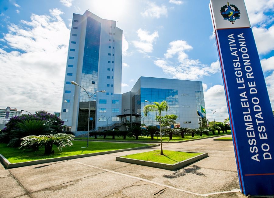 Alan Queiroz solicita sessão solene em homenagem ao Superintendente de Turismo 
